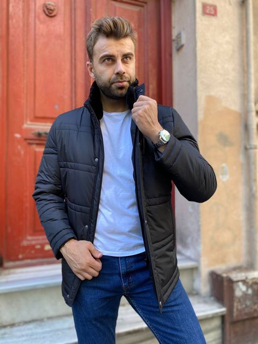 Image de VESTE CLASSIQUE NOIRE À RAYURES