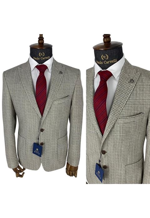 صورة سترة بنمط مربعات صفراء رماد