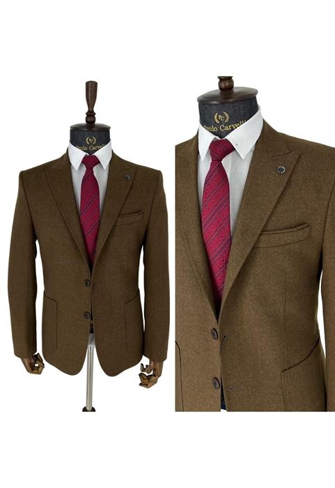 صورة سترة كلاسيكية من الخردل الداكن