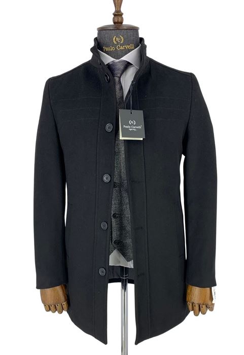 صورة معطف أسود مسطح