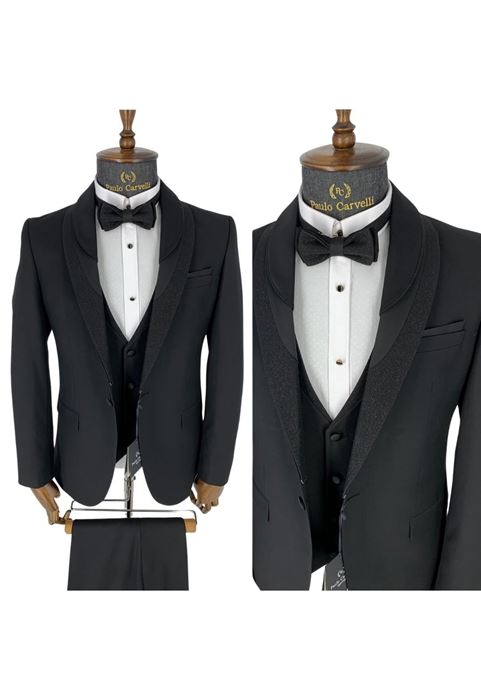 Image de TUNK DÉTAILLÉ AVEC MOTIF COL NOIR CLASSIQUE