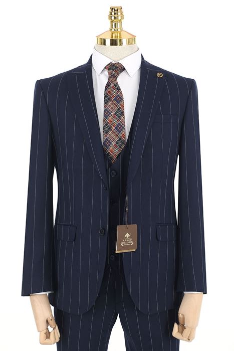 Image de ÇİZGİ DESENLİ TAKIM ELBİSE